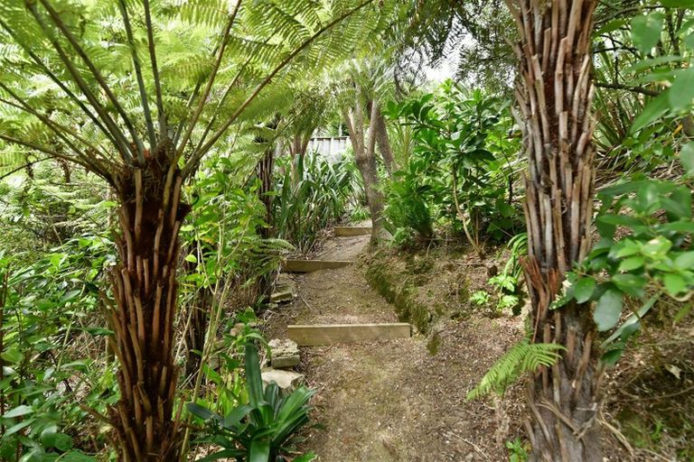 Photo of property in 17a Duncansby Road, Stanmore Bay, Whangaparaoa, 0932