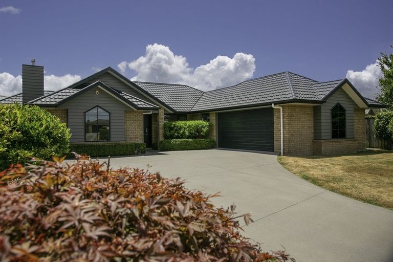 Photo of property in 4 Twin Willow Close, Cambridge, 3434