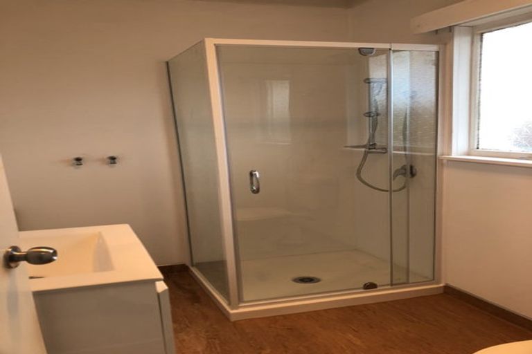 Photo of property in 18 Middlemore Crescent, Papatoetoe, Auckland, 2025