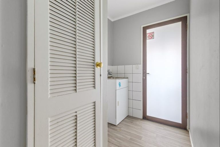 Photo of property in 96a Mako Mako Road, Levin, 5510