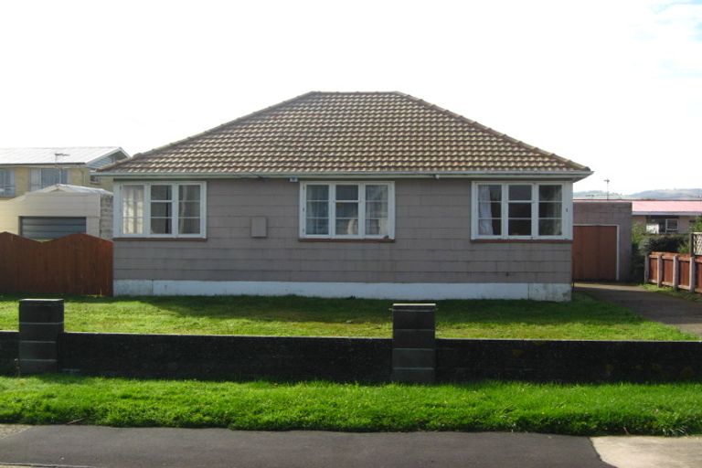 Photo of property in 1 Perth Street, Mosgiel, 9024