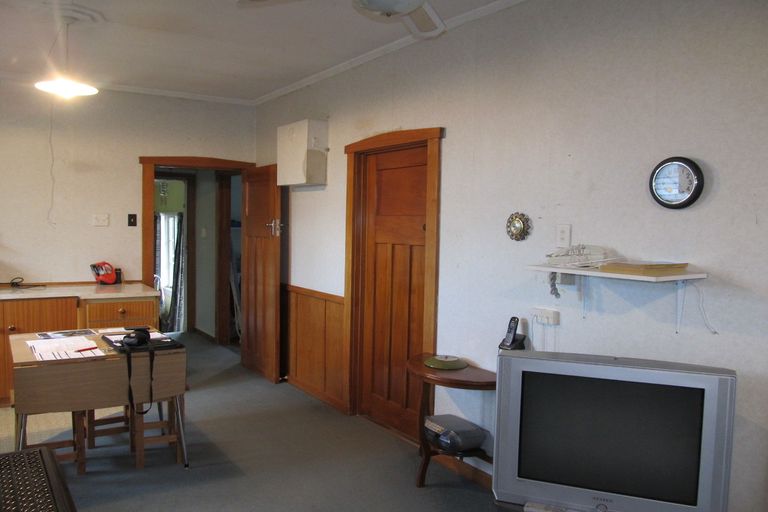 Photo of property in 3 Plunket Street, Omakau, 9376