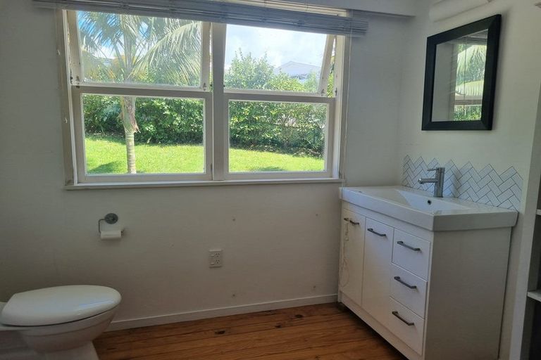 Photo of property in 33 Deerness Crescent, Algies Bay, Warkworth, 0920