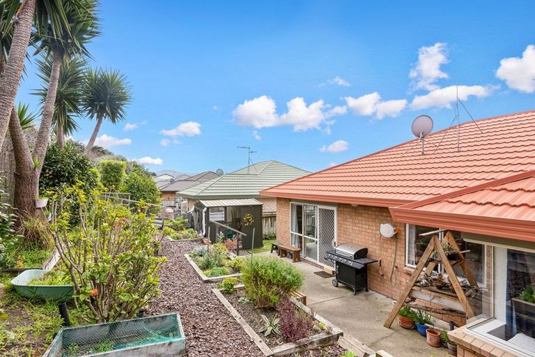 Photo of property in 25 Villa Grove, Paraparaumu, 5032