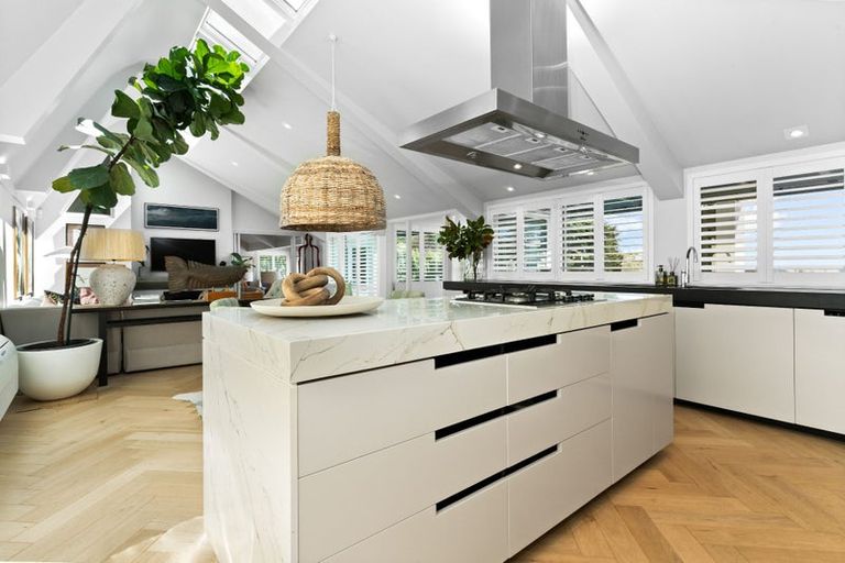 Photo of property in 849 Cashmere Road, Halswell, Christchurch, 8025