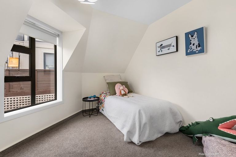 Photo of property in 75a Cashmere Avenue, Khandallah, Wellington, 6035