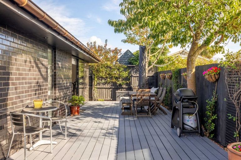 Photo of property in 1/157 Innes Road, St Albans, Christchurch, 8052