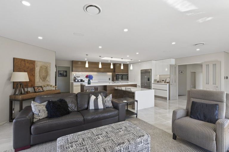 Photo of property in 55 Shelter Grove, Frankleigh Park, New Plymouth, 4310