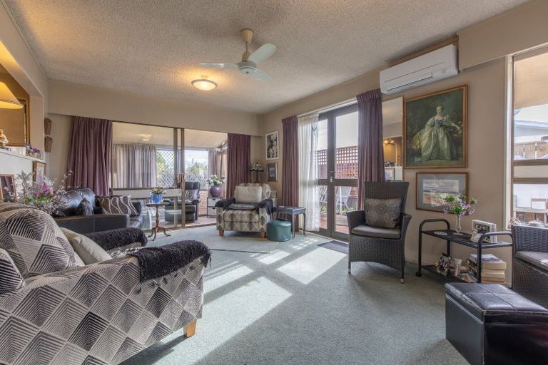 Photo of property in 6 Mount View Place, Waipukurau, 4200