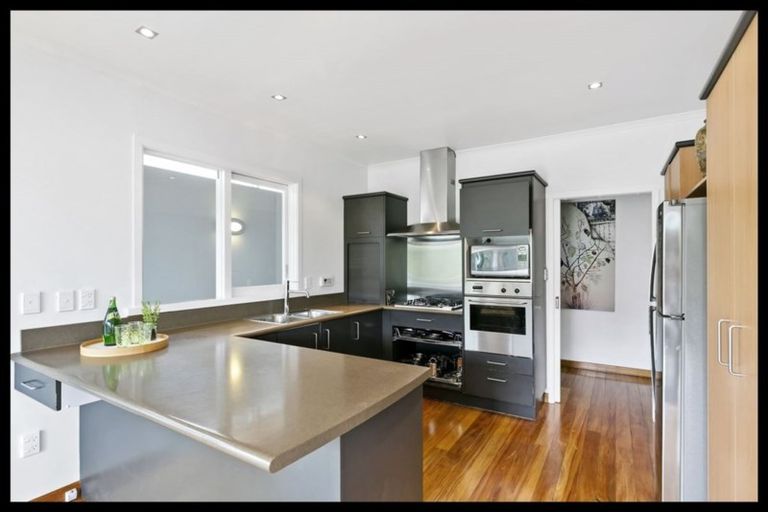 Photo of property in 49 Lohia Street, Khandallah, Wellington, 6035