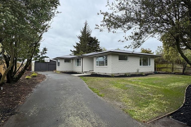 Photo of property in 46 Warren Crescent, Hillmorton, Christchurch, 8025
