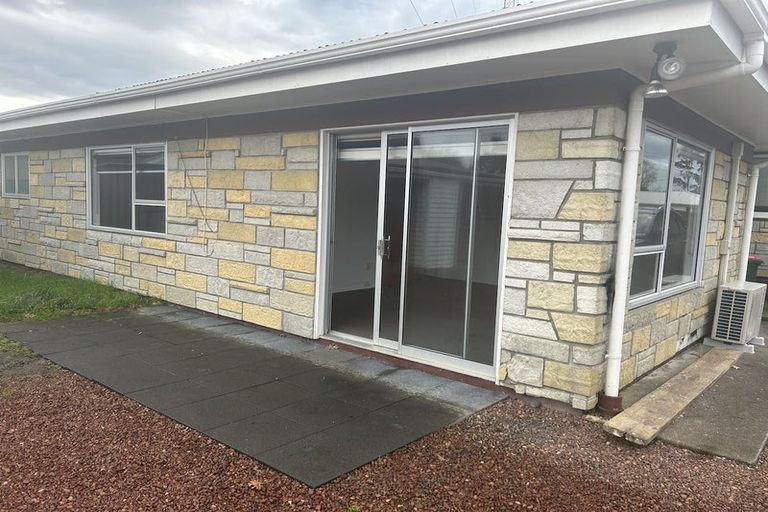 Photo of property in 40 Tiraumea Drive, Pakuranga, Auckland, 2010