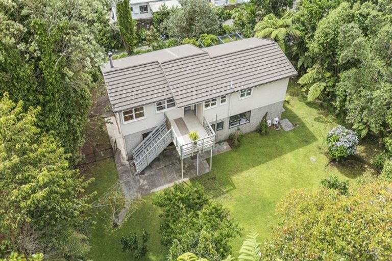 Photo of property in 52 Pitcairn Street, Oakura, 4314