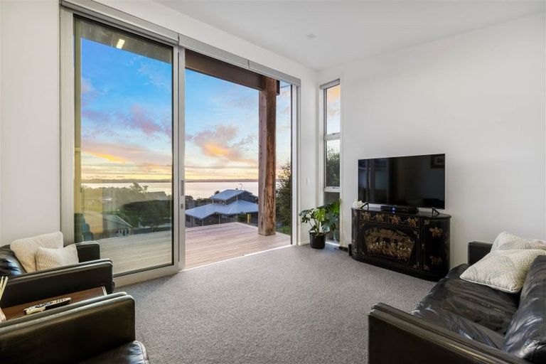 Photo of property in 9 Siesta Terrace, Gulf Harbour, Whangaparaoa, 0930