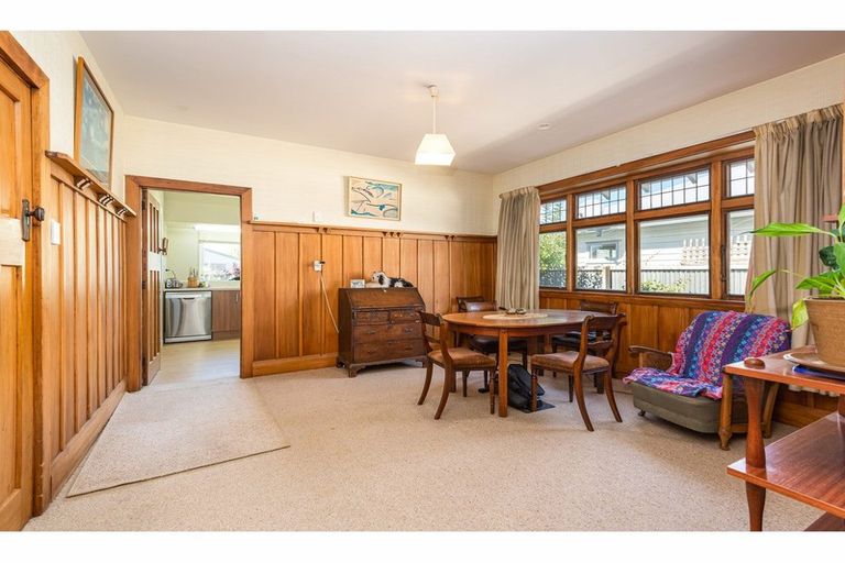 Photo of property in 40 Stapletons Road, Richmond, Christchurch, 8013