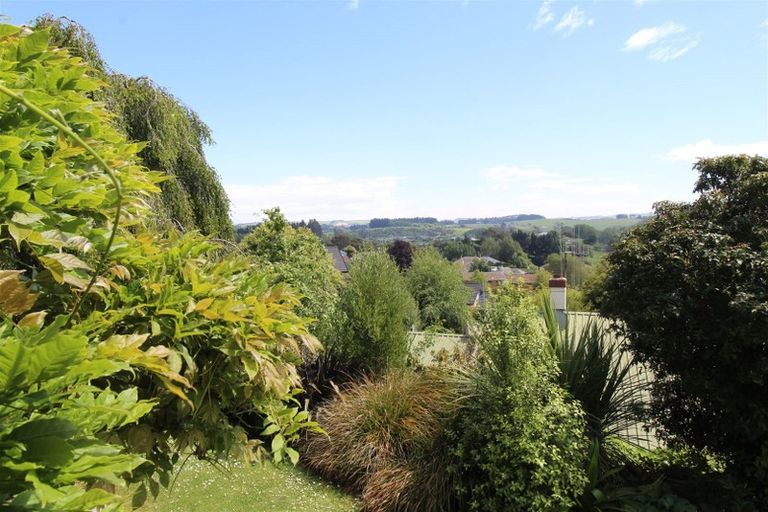 Photo of property in 16 Solway Street, Holmes Hill, Oamaru, 9401