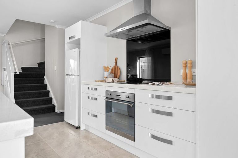 Photo of property in 17 Anna Jean Crescent, Flagstaff, Hamilton, 3210