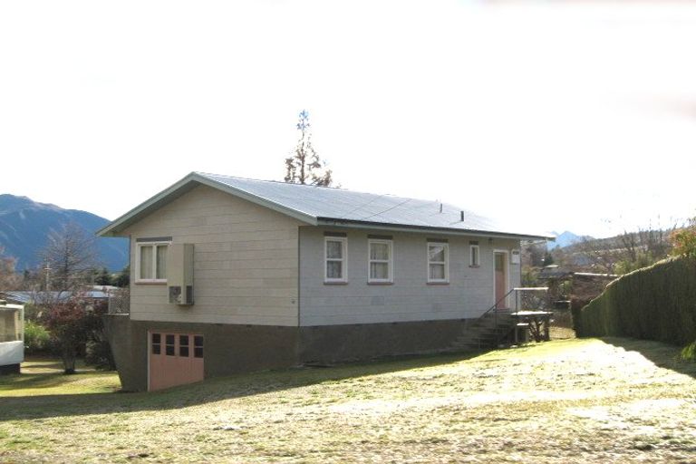 Photo of property in 30 Beech Street, Wanaka, 9305