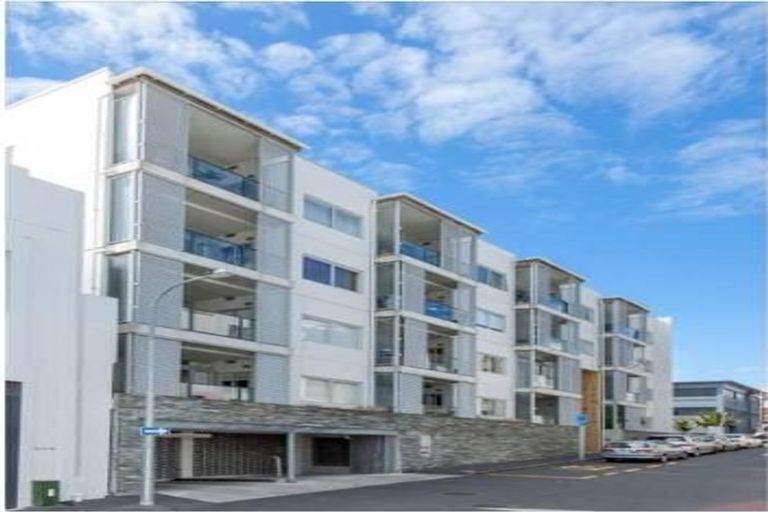 Photo of property in Zenith Apartments, 201/10 Fox Street, Parnell, Auckland, 1052