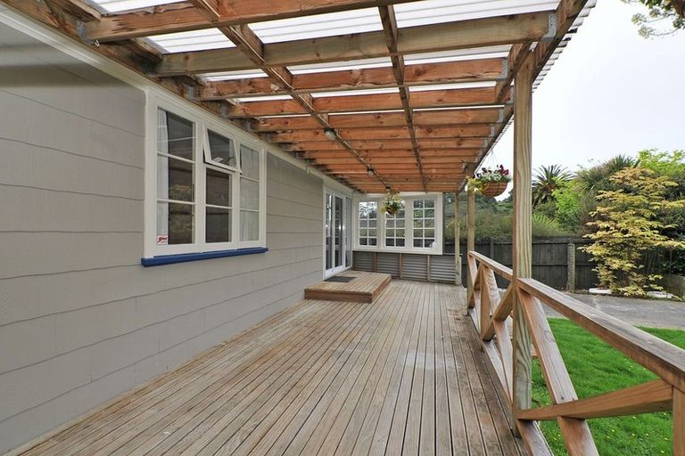 Photo of property in 1 Prebble Grove, Naenae, Lower Hutt, 5011