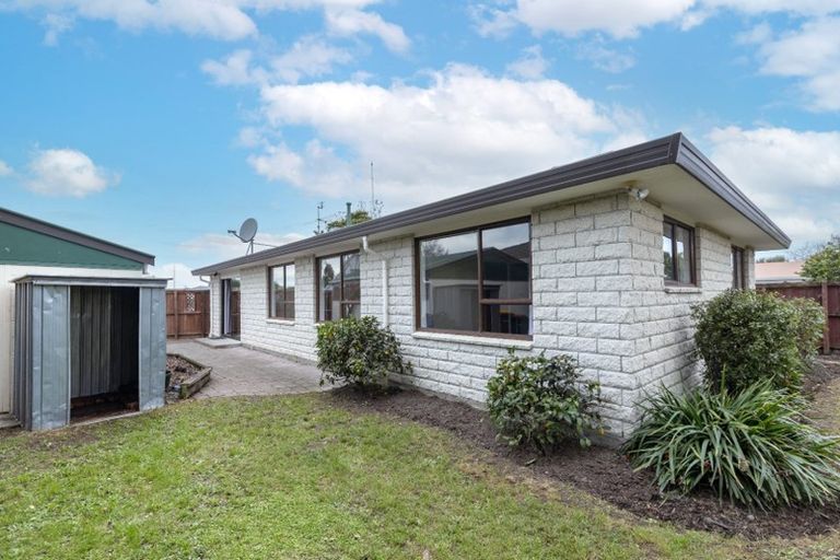 Photo of property in 12 Te Maru Place, Redwood, Christchurch, 8051