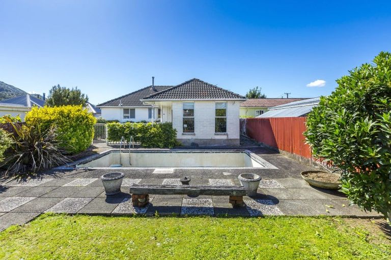 Photo of property in 18 Mccurdy Street, Elderslea, Upper Hutt, 5018