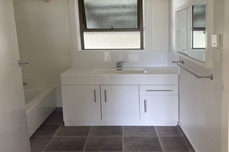 Photo of property in 19 Given Street, Havelock North, 4130