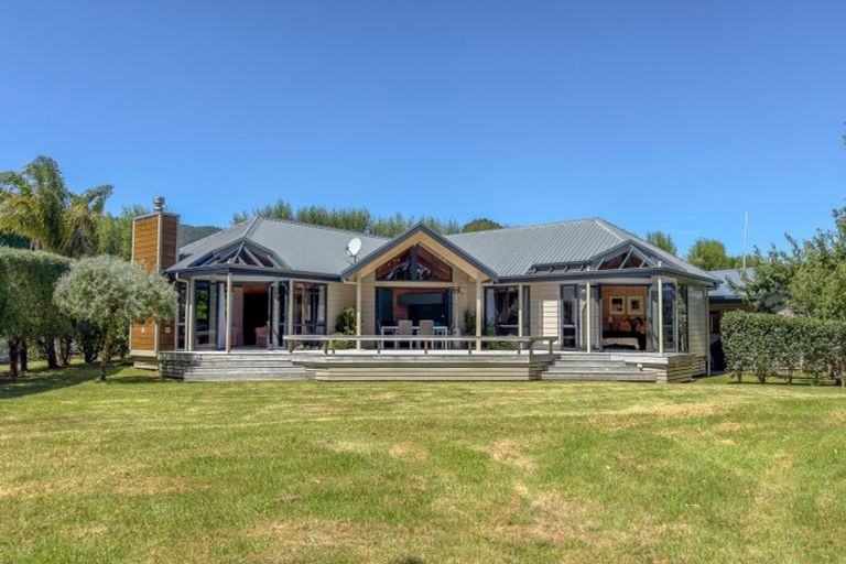 Photo of property in 79 Tangiteroria Lane, Pauanui, Hikuai, 3579