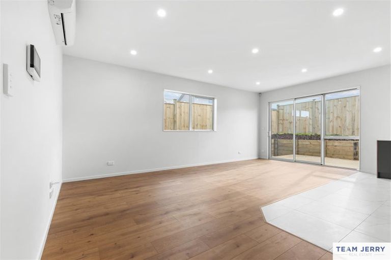 Photo of property in 5 Rarangi Mai Lane, Karaka, 2113