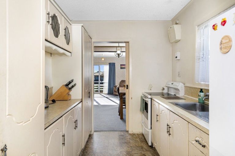 Photo of property in 2 Lisbon Street, Greerton, Tauranga, 3112