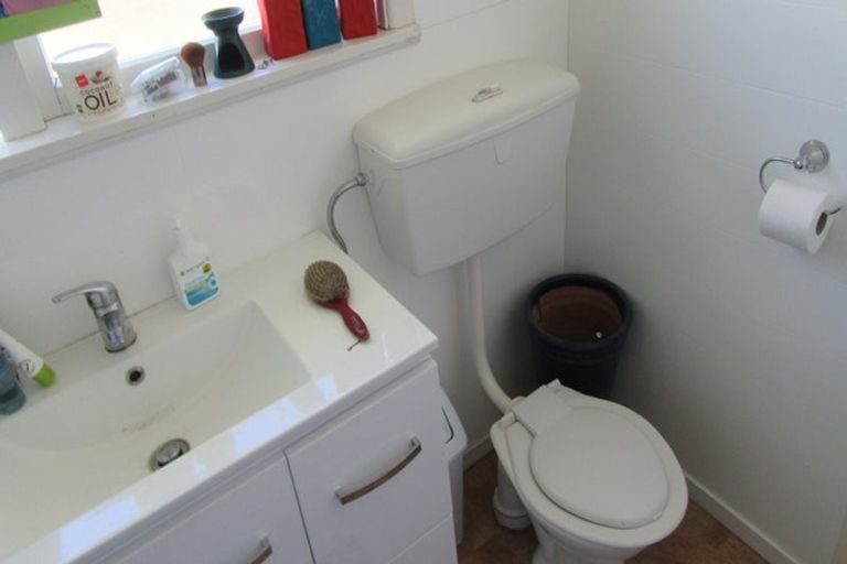 Photo of property in 20a Middle Road, Havelock North, 4130