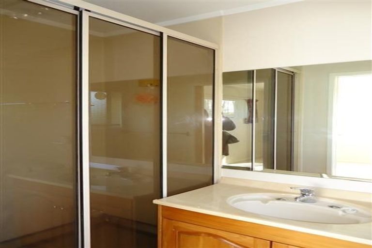 Photo of property in 1/1 Carriage Close, Northpark, Auckland, 2013