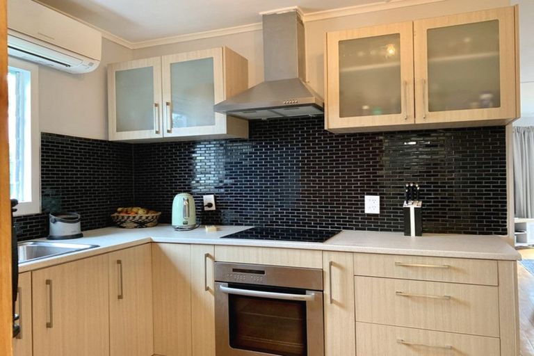 Photo of property in 5 Third Avenue, Orere Point, Papakura, 2585