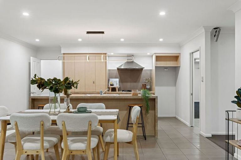 Photo of property in 2 Rooney Place, Aidanfield, Christchurch, 8025