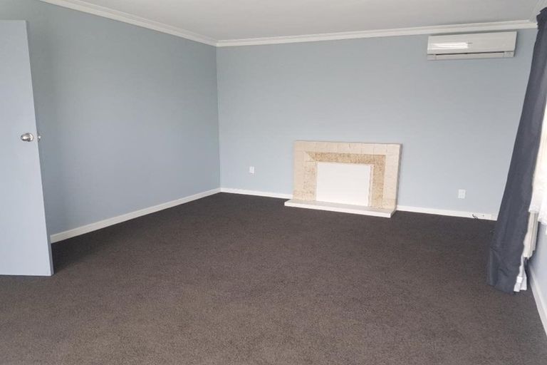 Photo of property in 69 Govett Avenue, Frankleigh Park, New Plymouth, 4310