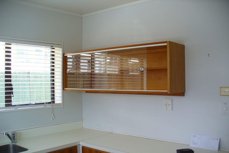 Photo of property in 3/2 Moana Avenue, Belmont, Auckland, 0622