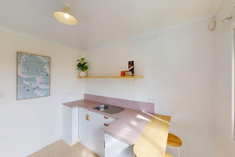 Photo of property in 2 Barclay Grove, Hokio Beach, Levin, 5571