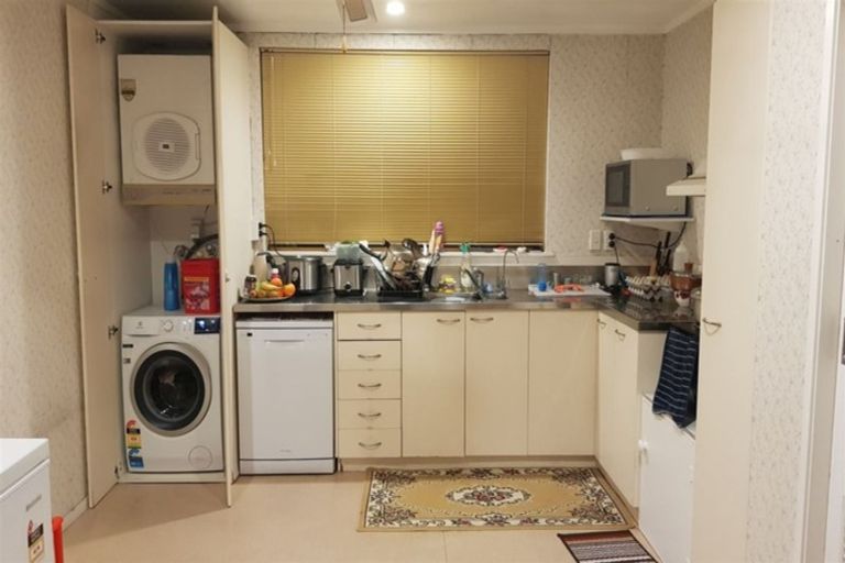 Photo of property in 191a Te Atatu Road, Te Atatu South, Auckland, 0610