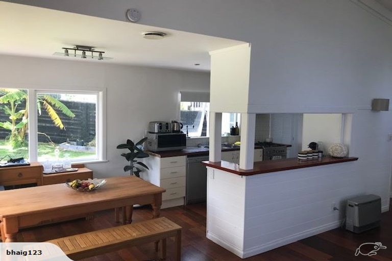 Photo of property in 23 Lanigan Street, Birkdale, Auckland, 0626