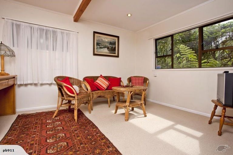 Photo of property in 20 Trelawny Place, Hillcrest, Auckland, 0627