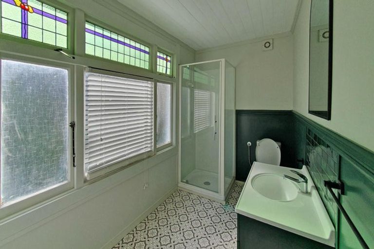 Photo of property in 3 Harvey Road, Bluff Hill, Napier, 4110