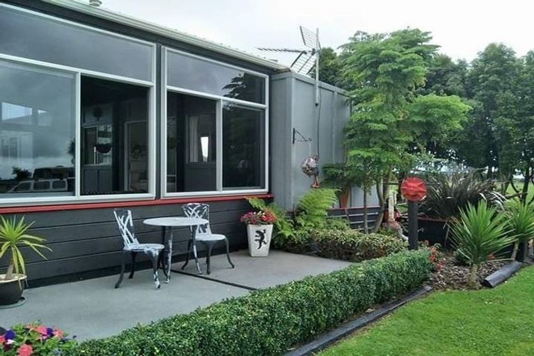 Photo of property in 70 Ackworth Road, Lepperton, New Plymouth, 4373