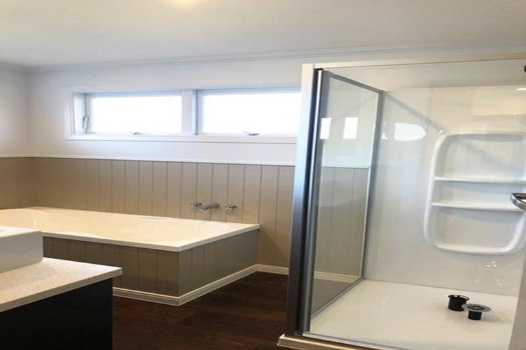 Photo of property in 1 Viola Place, Papakura, 2110