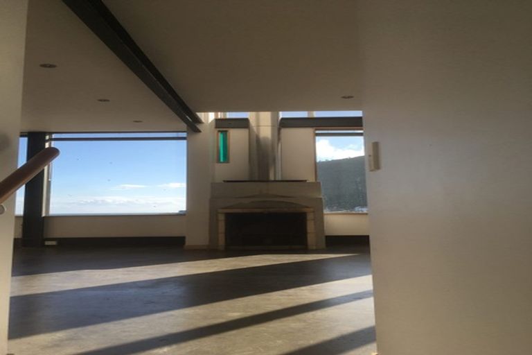 Photo of property in 28 Owhiro Bay Parade, Owhiro Bay, Wellington, 6023