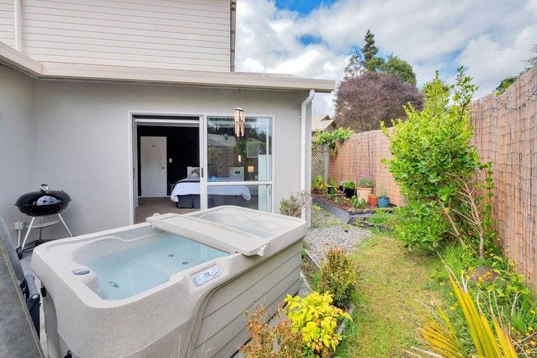 Photo of property in 4/372 Whangaparaoa Road, Stanmore Bay, Whangaparaoa, 0932
