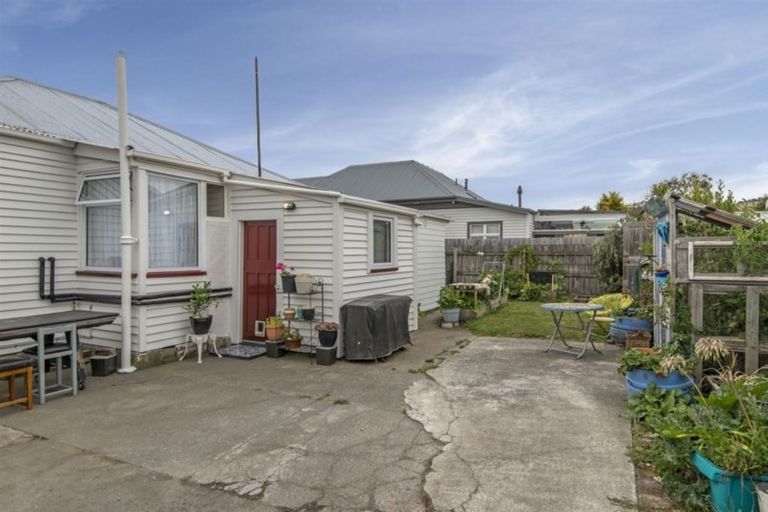 Photo of property in 17 Strickland Street, Sydenham, Christchurch, 8023