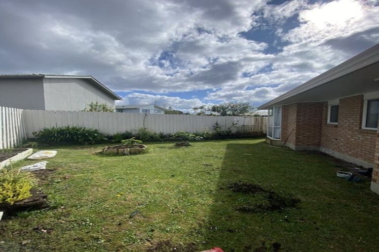 Photo of property in 24a Martin Jugum Lane, Ranui, Auckland, 0612