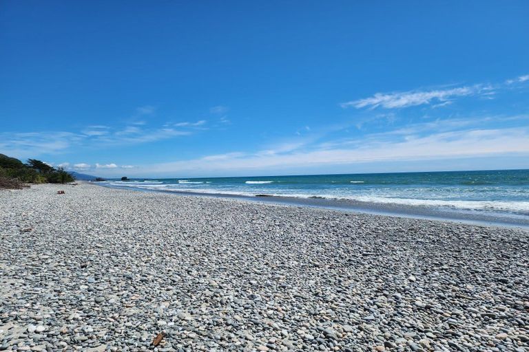 Photo of property in 21b Main Rd Ngakawau, Ngakawau, 7824