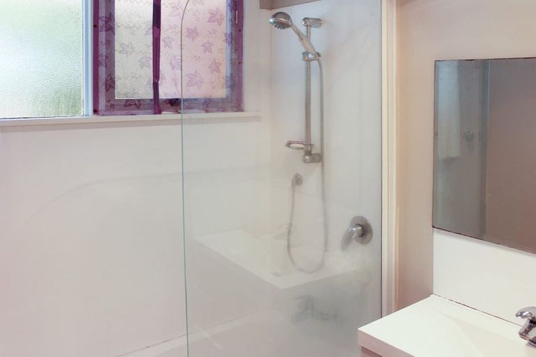 Photo of property in 5 Nyton Place, Bryndwr, Christchurch, 8053