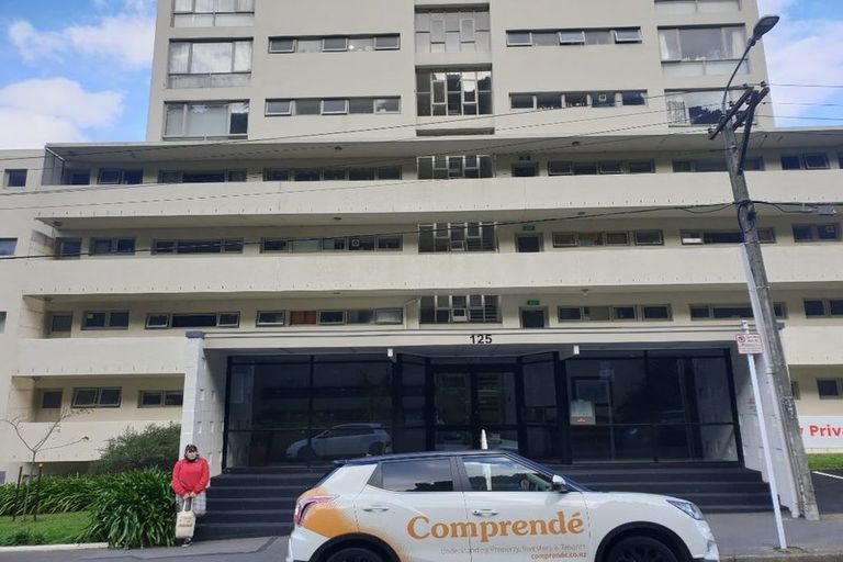 Photo of property in 31/125 Grant Road, Thorndon, Wellington, 6011